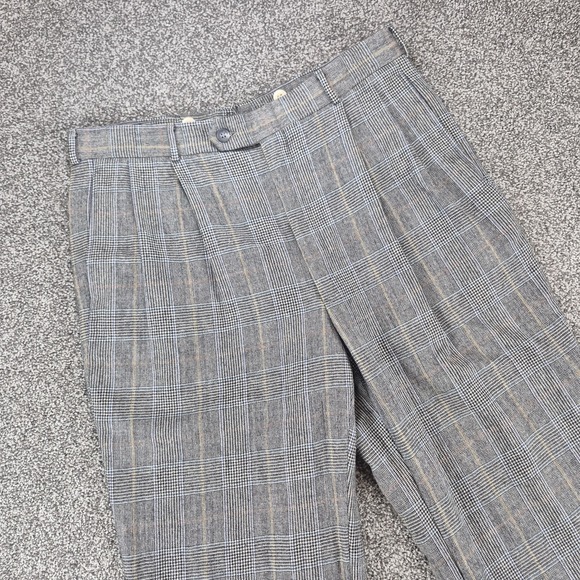 Vintage James River Traders Wool Pants Mens 32x29 Gray Pleated Plaid Made in USA
